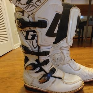Gaerne GX-1 motorcross boots